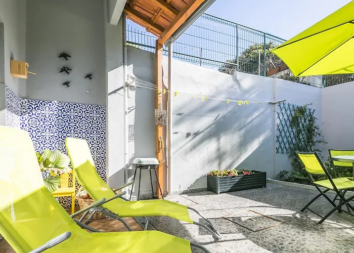 Garden Avenue * Oporto